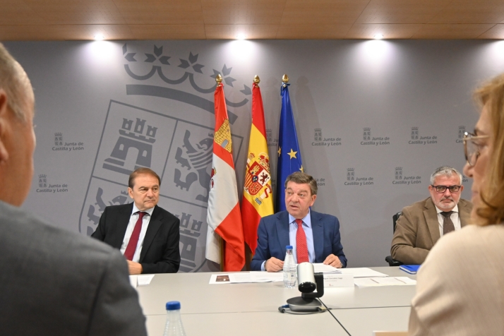 Foto 1 - La Junta propone garantizar los fondos incondicionados a las entidades locales a partir de 2025