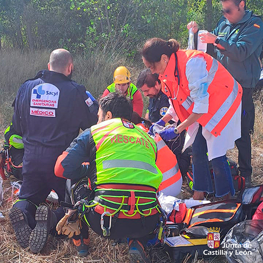 Fallece una mujer alemana y resulta herido un var&oacute;n tras estrellarse una avioneta en Palencia | Imagen 1