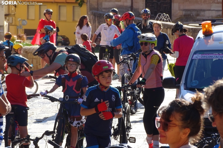 GALER&Iacute;A | Ciclismo, soledado y en familia, este domingo en la capital