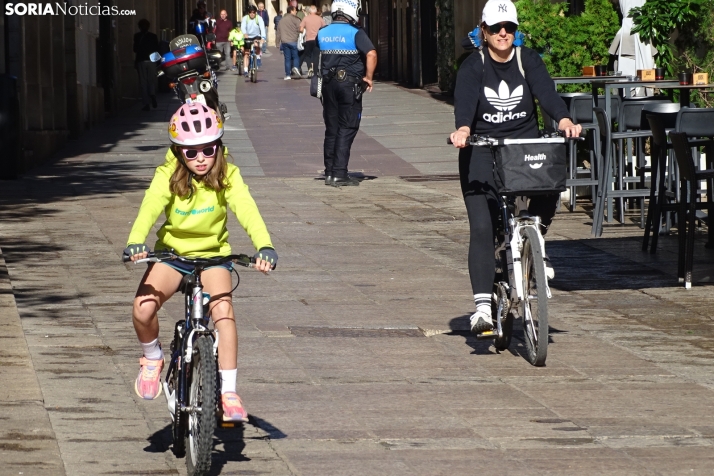 GALER&Iacute;A | Ciclismo, soledado y en familia, este domingo en la capital