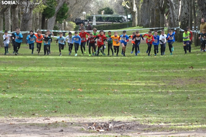 Una de las imágenes que deja el cross de esta mañana de domingo en la alameda de Cervantes. /PC