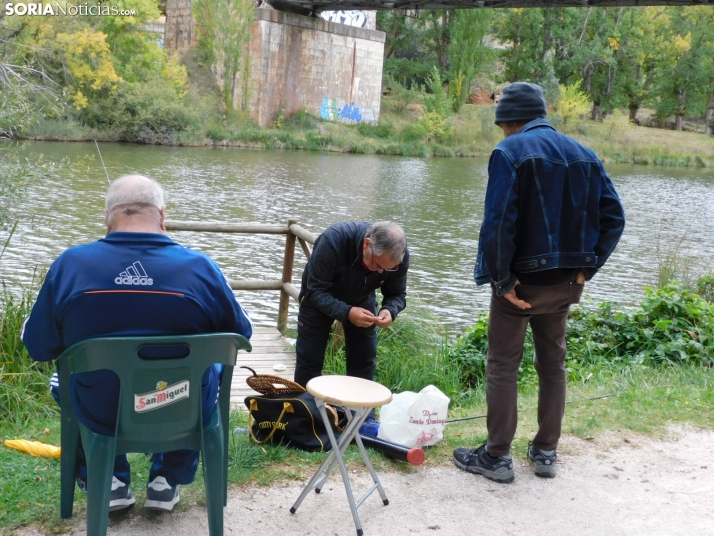 GALER&Iacute;A | La pesca y la paciencia se convierten en los protagonistas de la ma&ntilde;ana de San Saturio