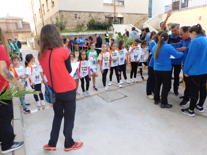 En im&aacute;genes: M&aacute;s de un centenar de j&oacute;venes participan en la Carrera del Pilar