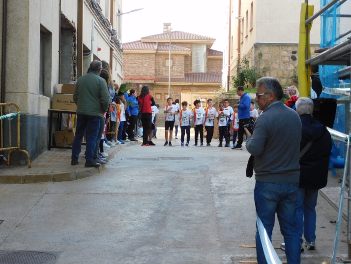 En im&aacute;genes: M&aacute;s de un centenar de j&oacute;venes participan en la Carrera del Pilar