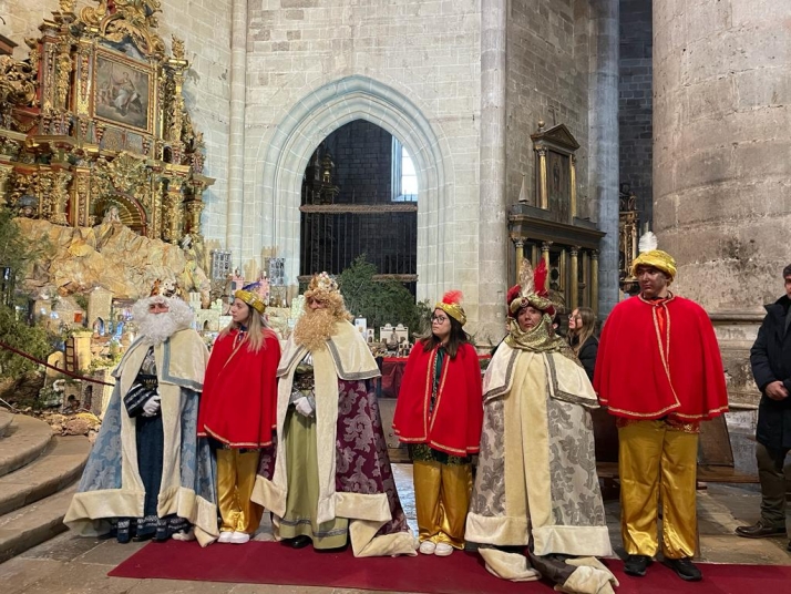 Fotos: As&iacute; ha sido el paso de los Reyes Magos por la provincia de Soria | Imagen 12