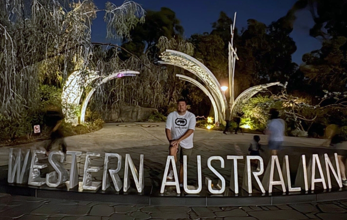 Guerra de Ir&aacute;n: El alcalde de este pueblo de Soria, 'confinado' en Australia | Imagen 2