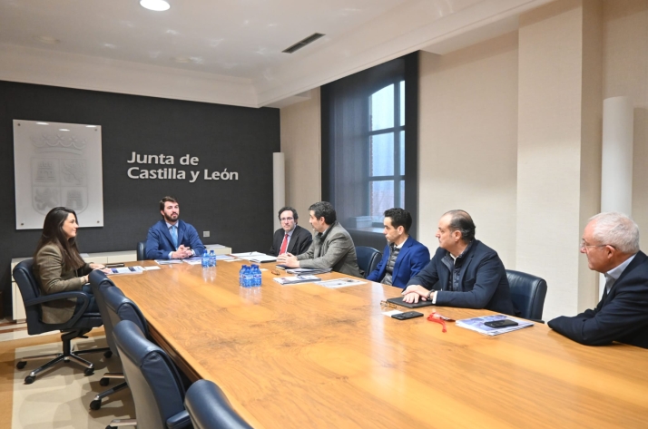 Foto 1 - García-Gallardo respalda la inversión de 10 millones en el grupo agroalimentario Vall Companys