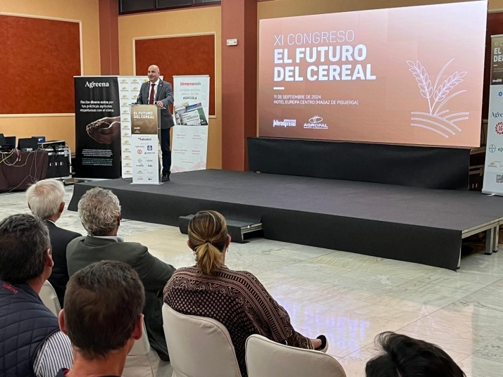 Foto 1 - La Junta apuesta por incentivar la incorporación de jóvenes al mundo agrario como fórmula para asegurar el futuro de las explotaciones cerealistas