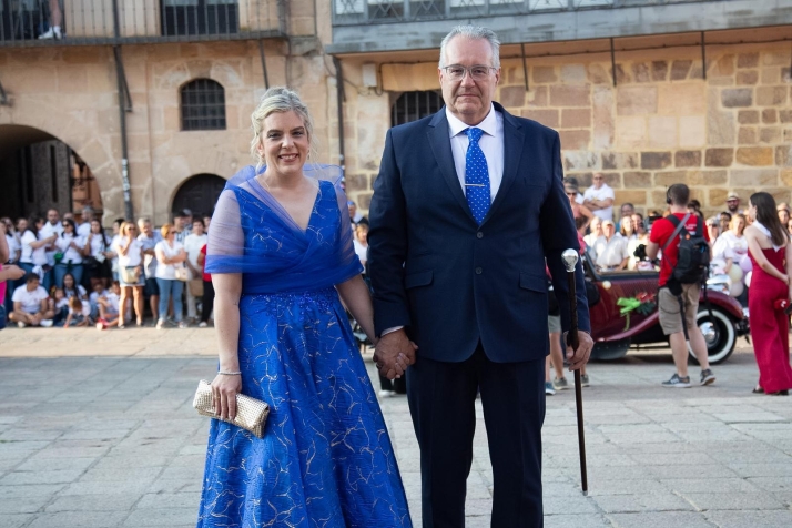 Estos han sido los looks escogidos por los jurados el mi&eacute;rcoles de 'El Preg&oacute;n' 2025 | Imagen 1