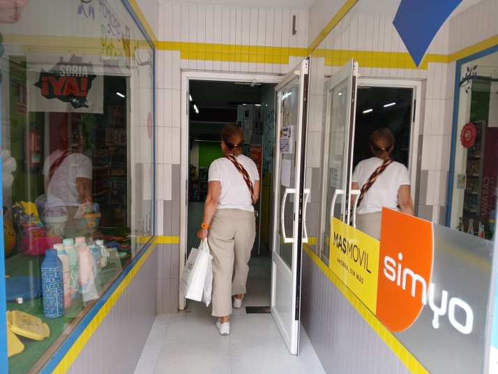 Un libro, material escolar… y la cercanía del comercio local | Imagen 2