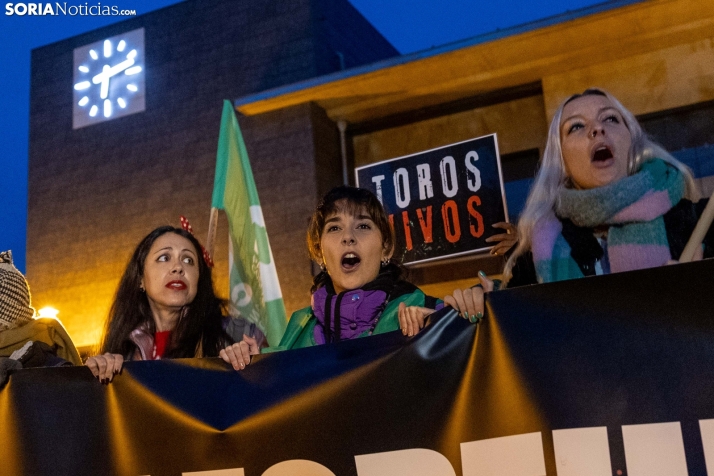 Manifestación PACMA Toro Jubilo./ Viksar Fotografía