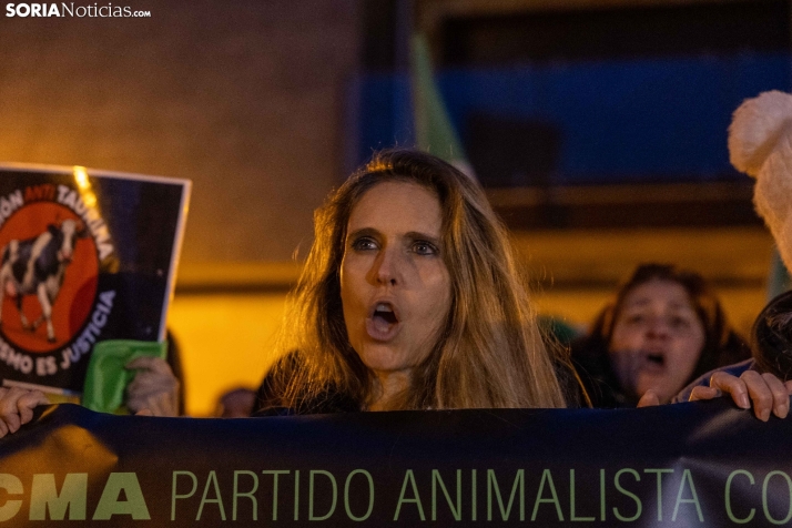 Manifestación PACMA Toro Jubilo./ Viksar Fotografía