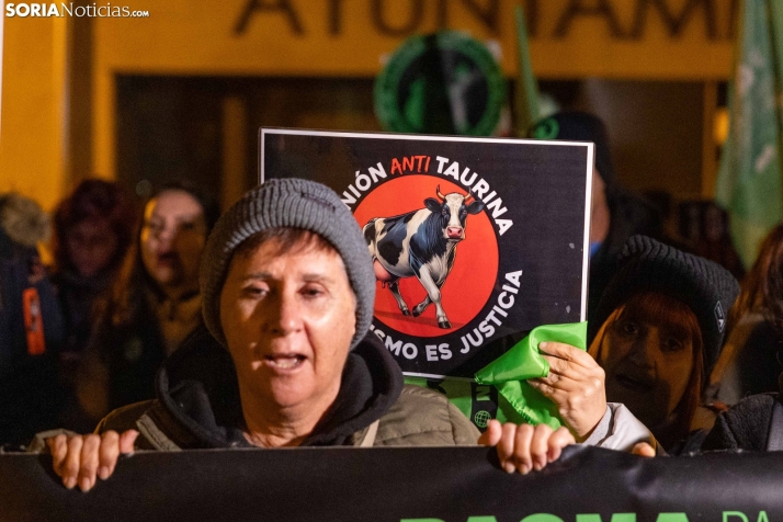 Manifestación PACMA Toro Jubilo./ Viksar Fotografía