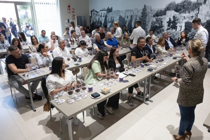 La Junta promociona la calidad y diversidad de los vinos de 65 bodegas de Castilla y Le&oacute;n entre profesi